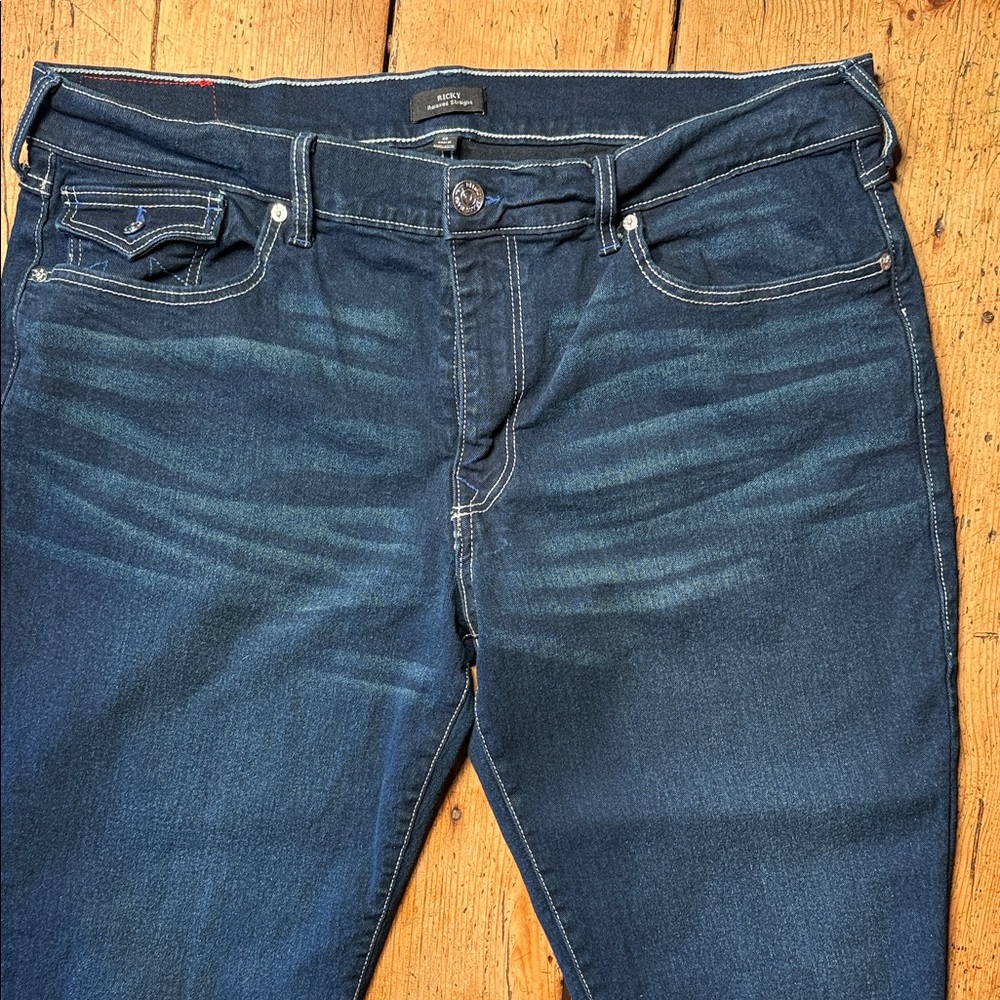 True Religion Mens Ricky Relaxed Straight Jean